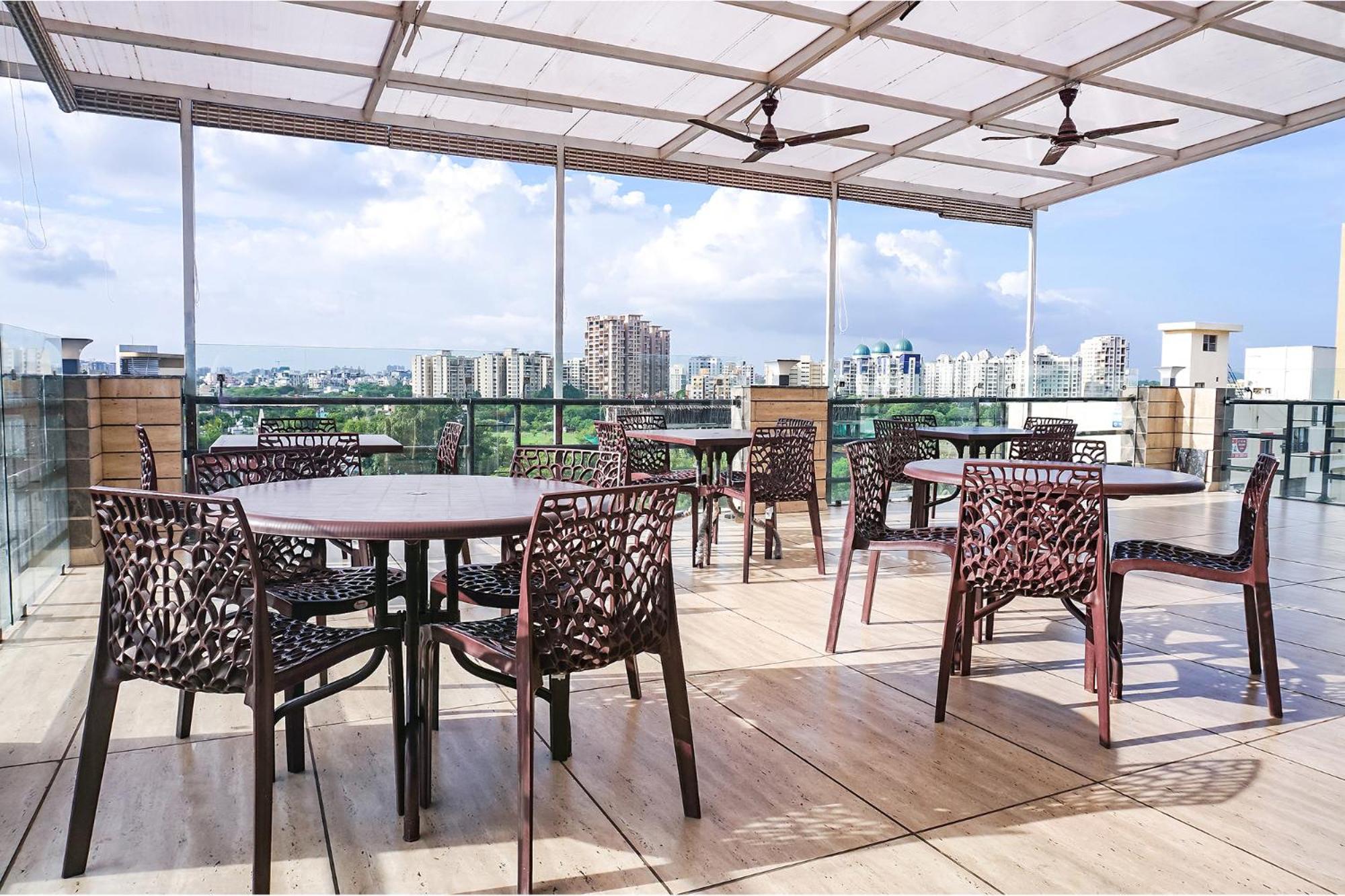Fabhotel Atithi Regency Пуна Экстерьер фото